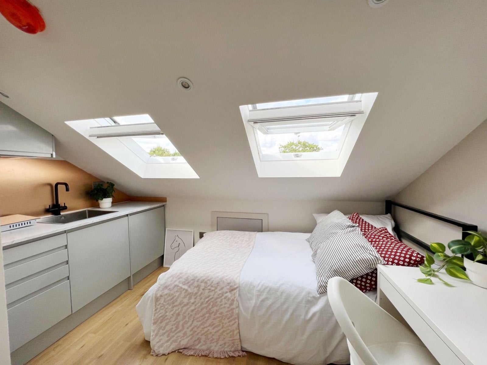 Room Bonner Hill Road in Greater London