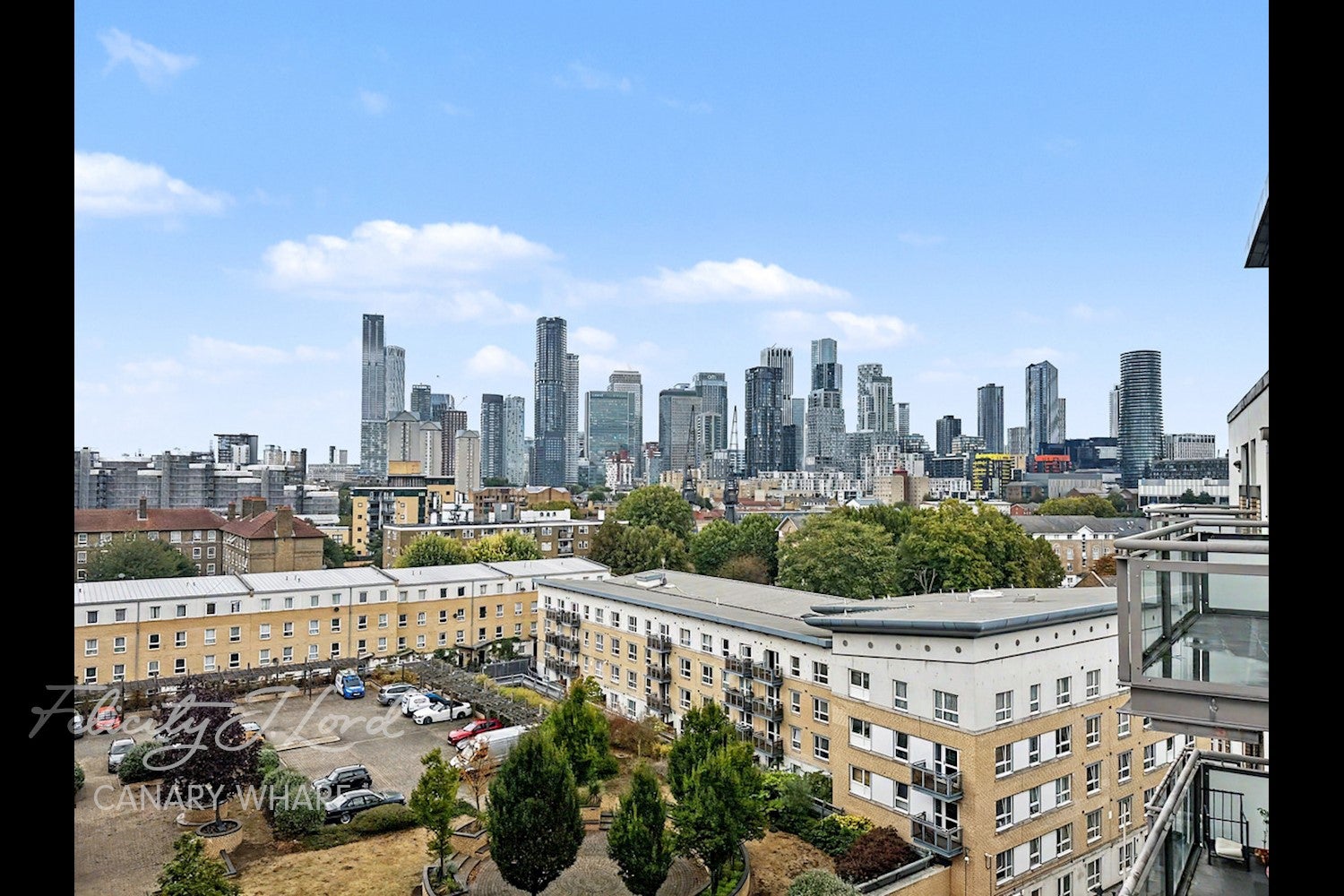 Flat Crews Street in Greater London