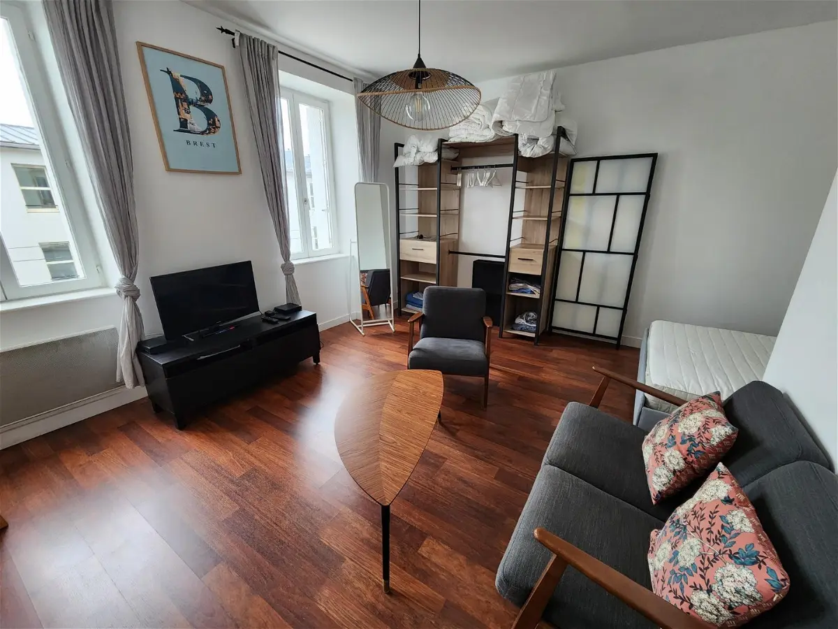Flat Rue Jean Jaurès in Brest
