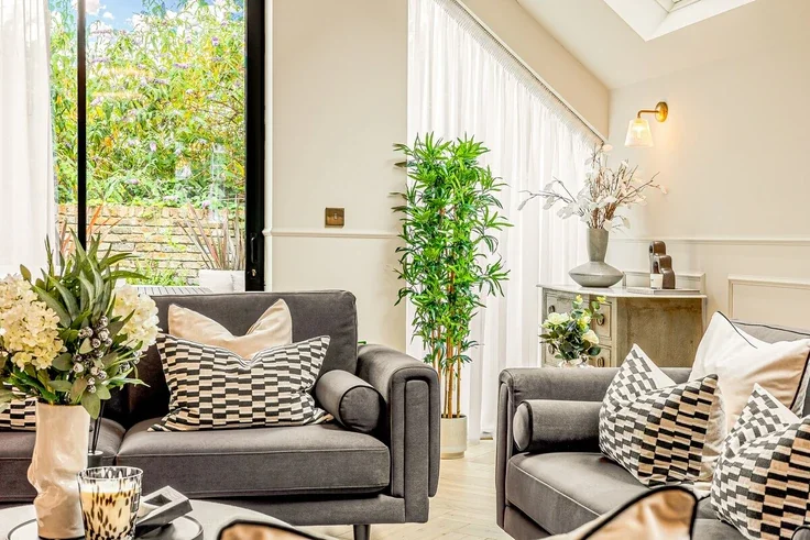 House Harvist Road in Greater London