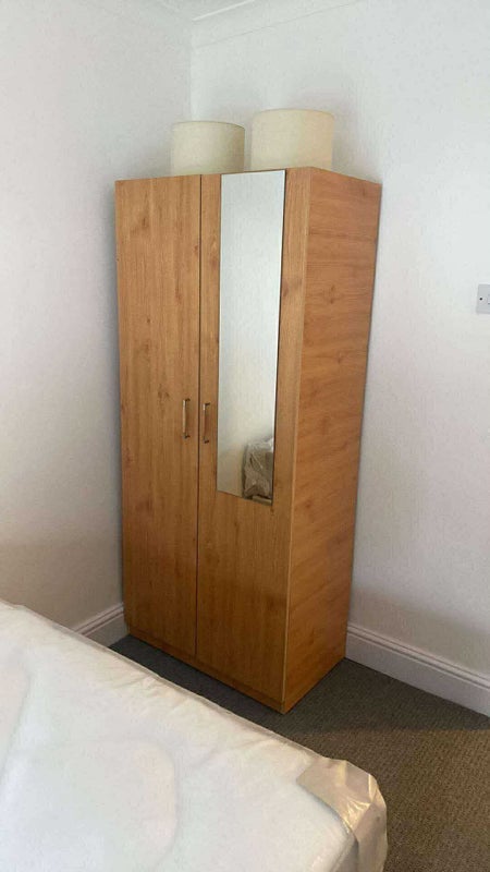 Room Brondesbury Road in Greater London