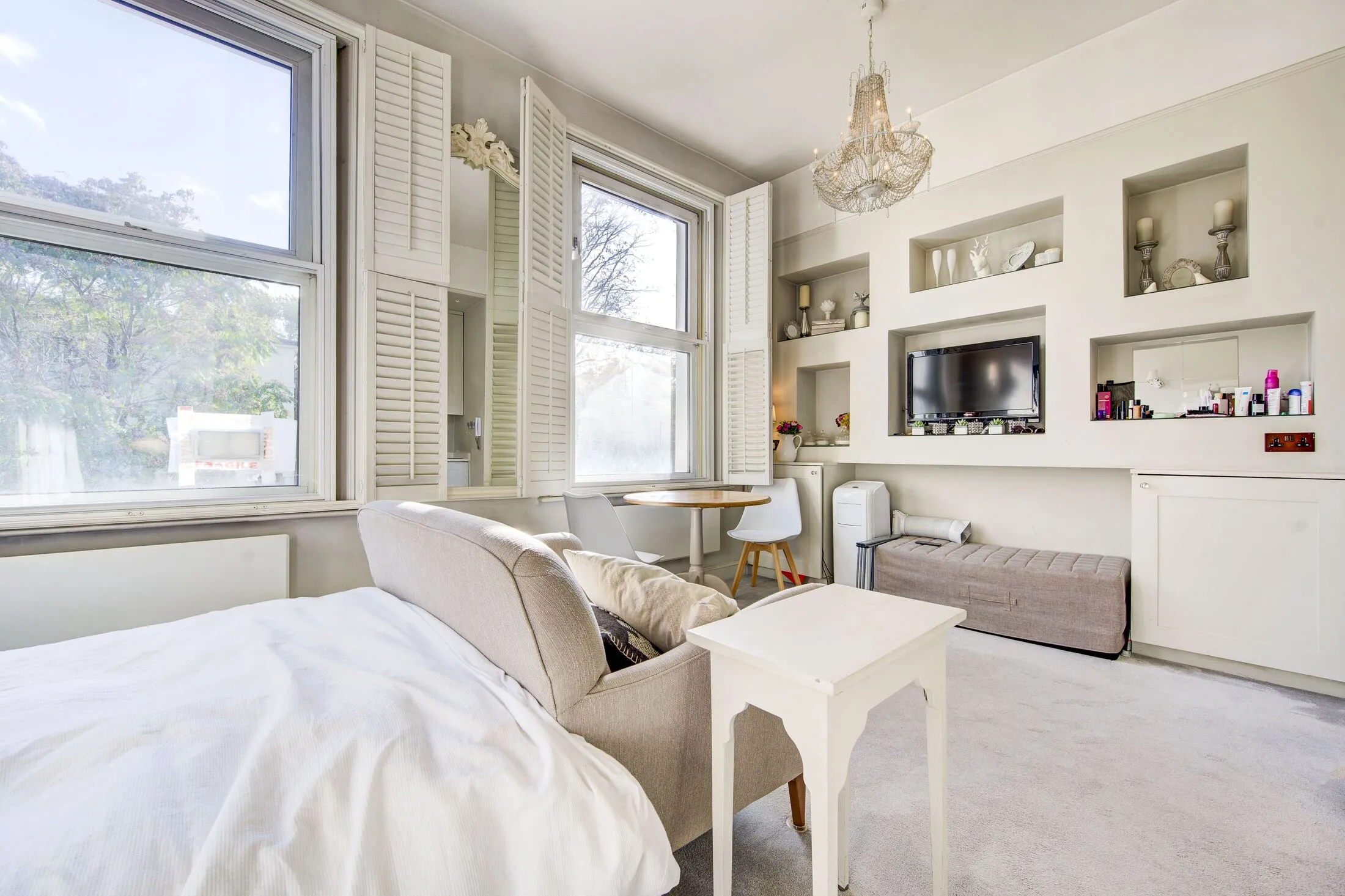 Flat Fawcett Street in Greater London