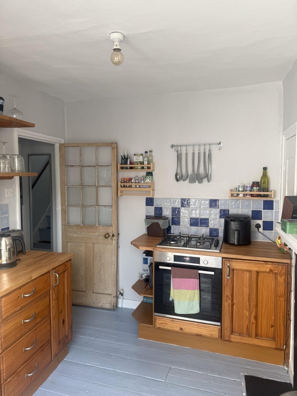 Room King George Street in Greater London