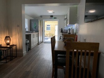 Room Ainslie Street in Grimsby