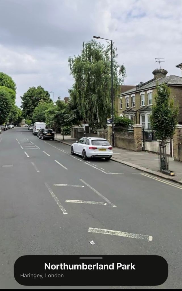 Room Willoughby Lane in Greater London