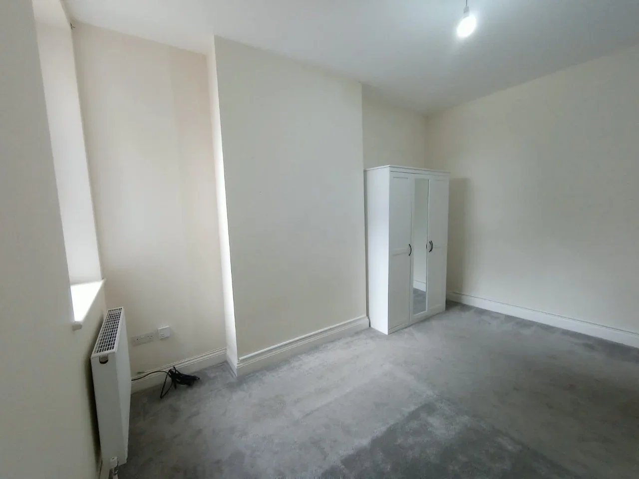 Flat Balham High Road in Greater London