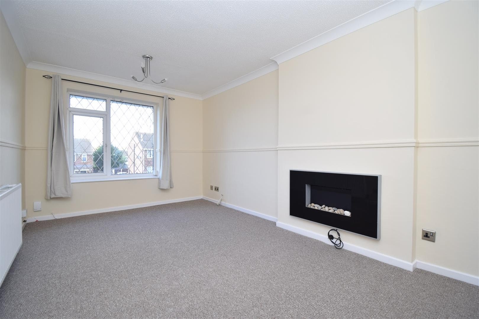 Flat Wordsworth Grove in Wakefield