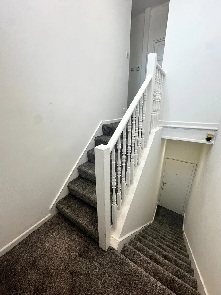 Room Portnall Road in City of Westminster