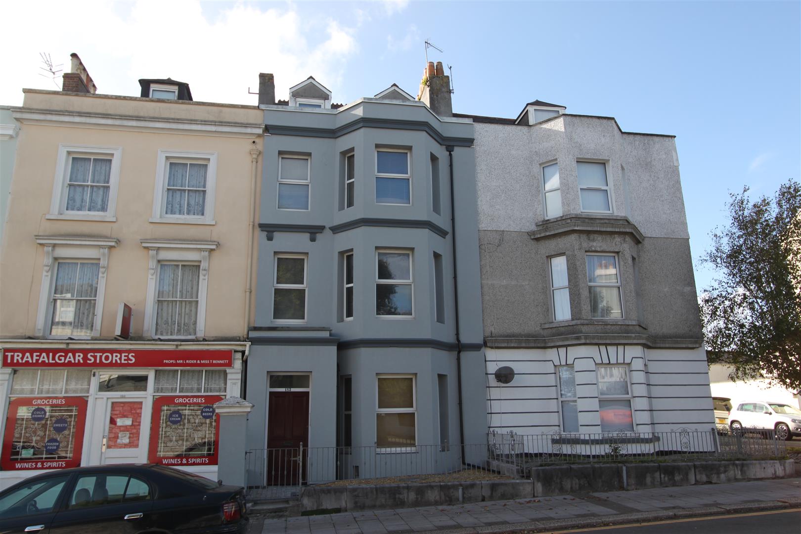 Flat Devonport Road in Plymouth