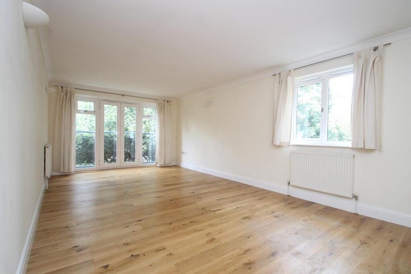Room Albemarle Road in Greater London
