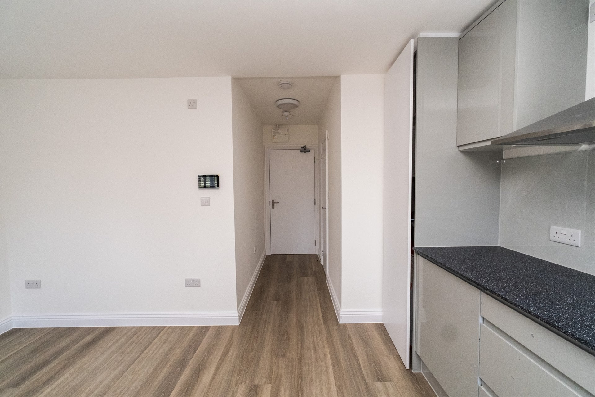 Flat Stag Lane in Greater London