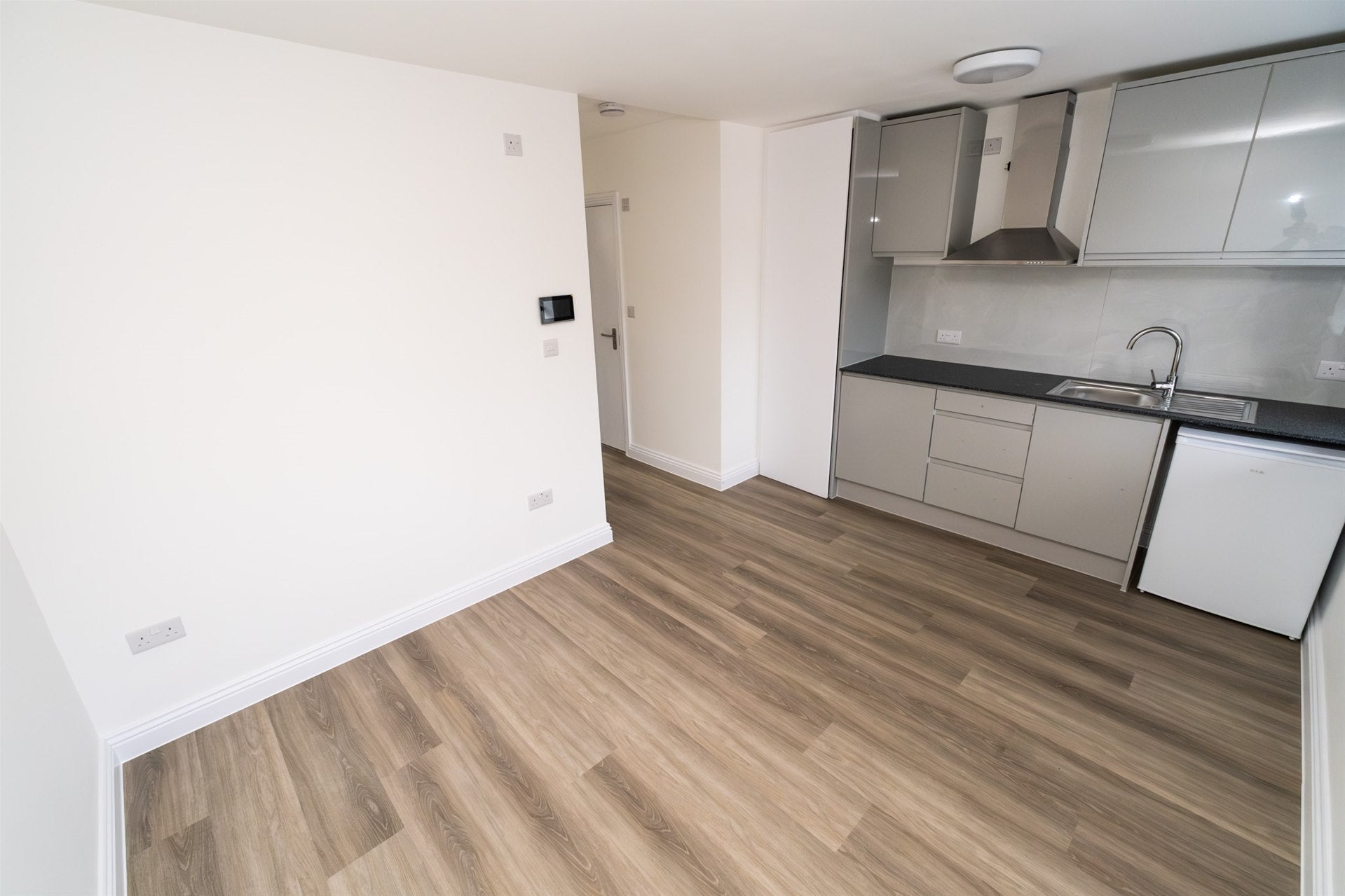 Flat Stag Lane in Greater London