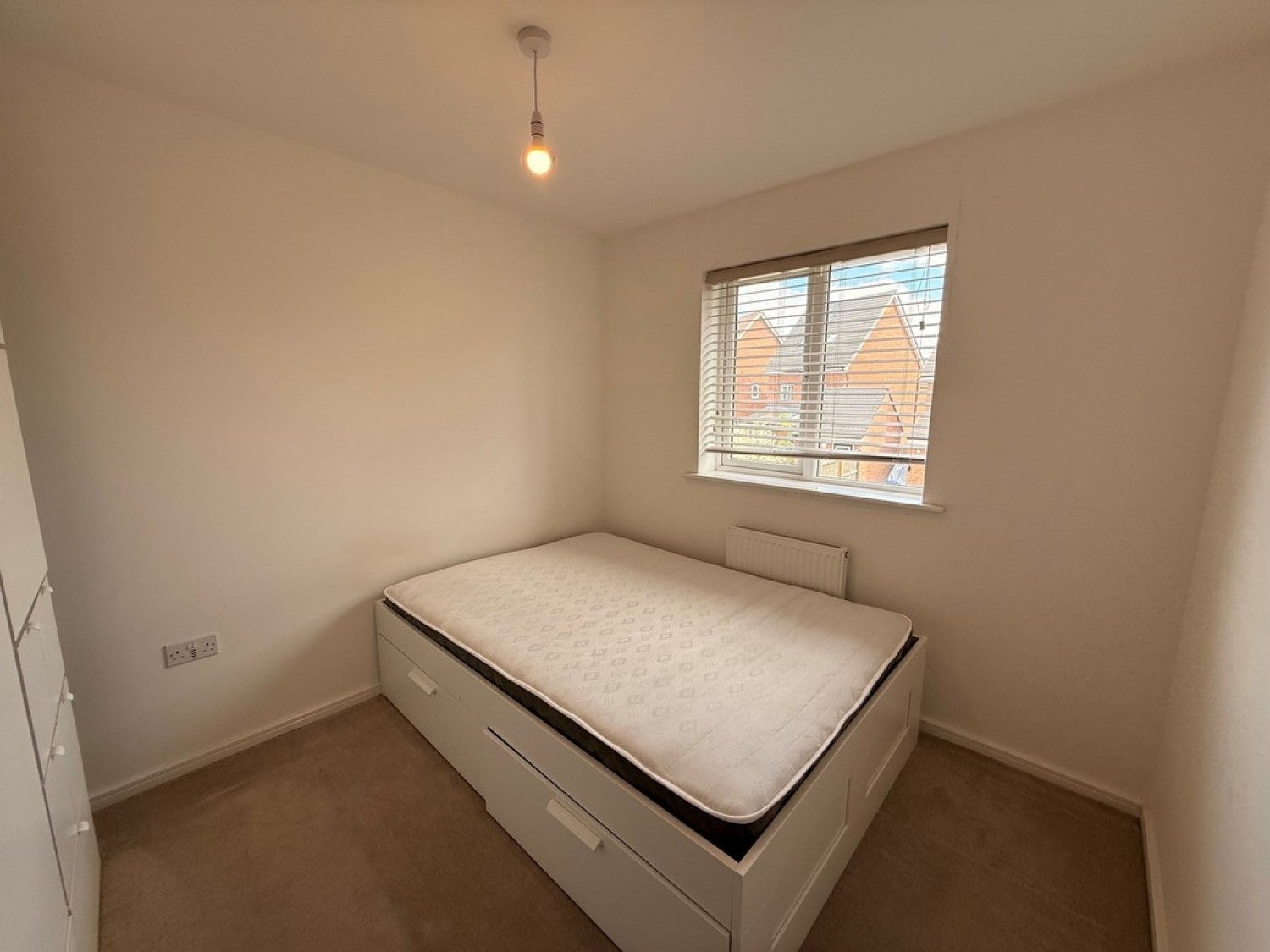 Room Dunwoody Way in Crewe