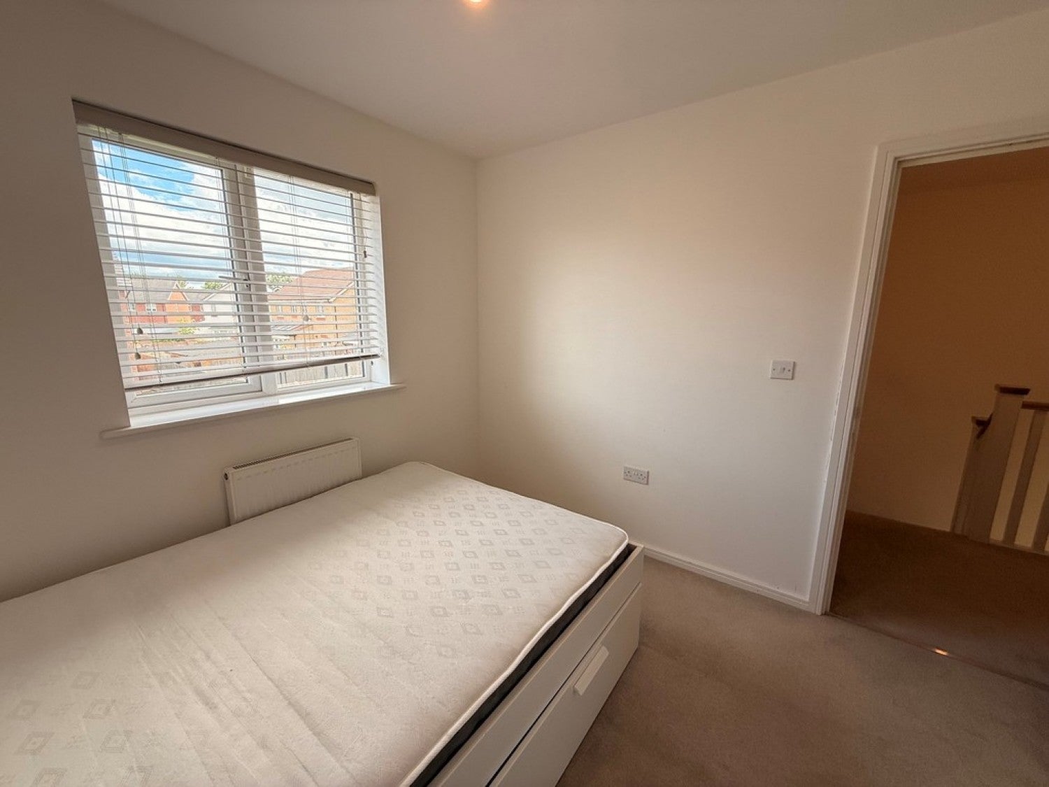 Room Dunwoody Way in Crewe
