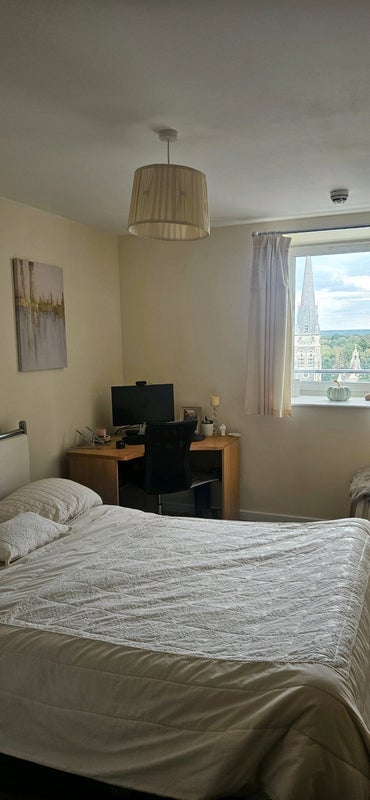Flat New Road in Brentwood