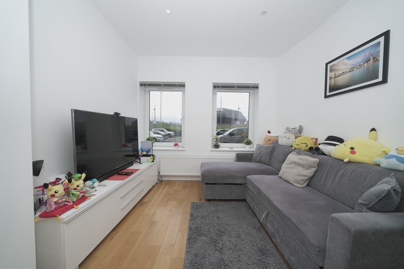 Room High Street in Greater London