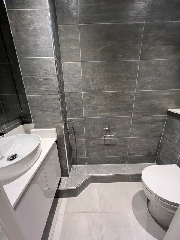 Flat Launceston Place in Greater London