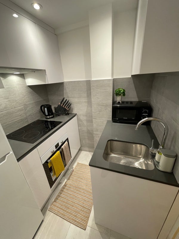 Flat Launceston Place in Greater London