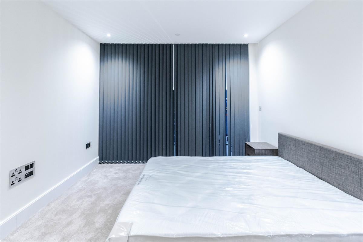 Flat Warwick Lane in Greater London