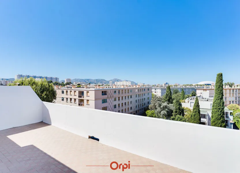 Flat Boulevard Larrat in Marseille