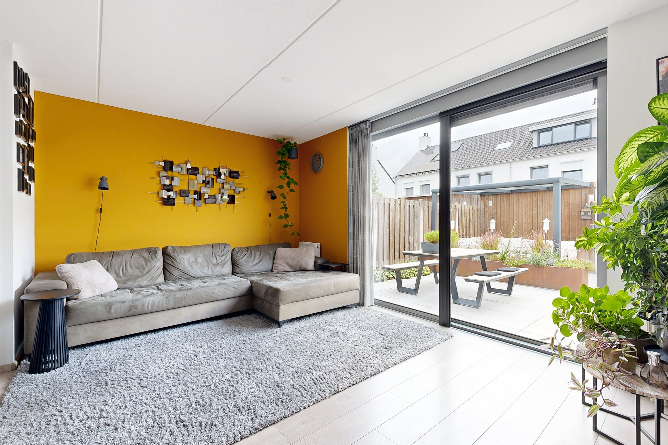 Tussenwoning te koop: Vermeerstraat 13, Fijnaart