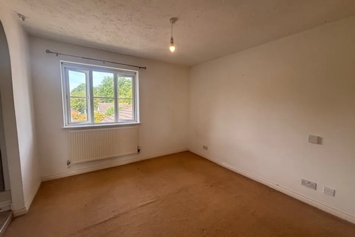 House Meadowsweet Drive in Calne
