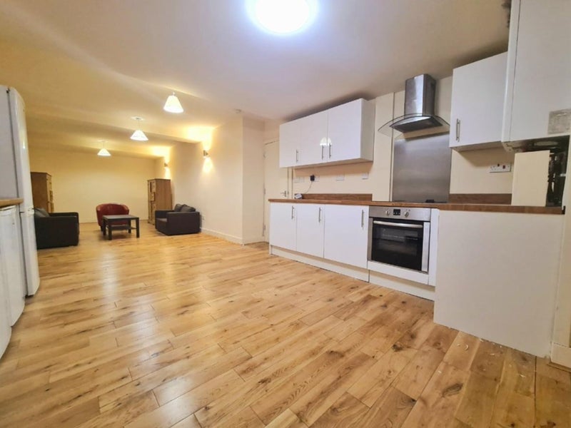 Room Hill Reach in Greater London