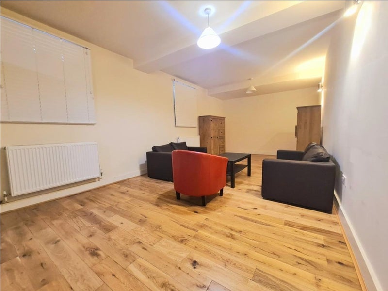 Room Hill Reach in Greater London