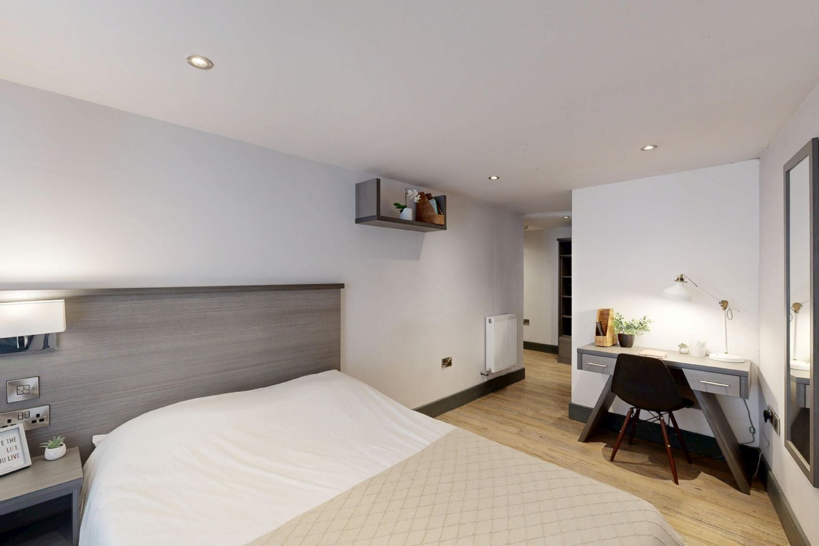 Room Hounds Gate in Nottingham