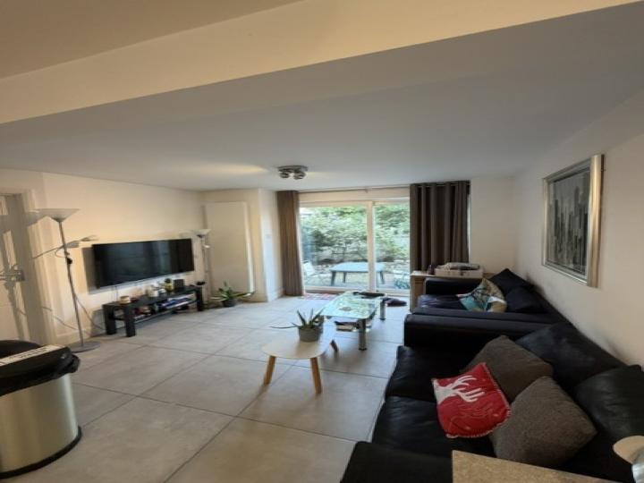 Room Rainbow Avenue in Greater London