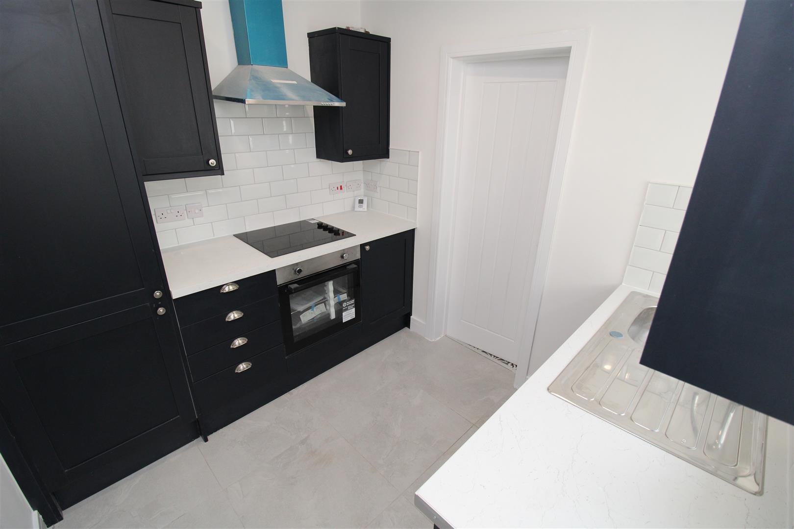 House A4233 in Cymmer