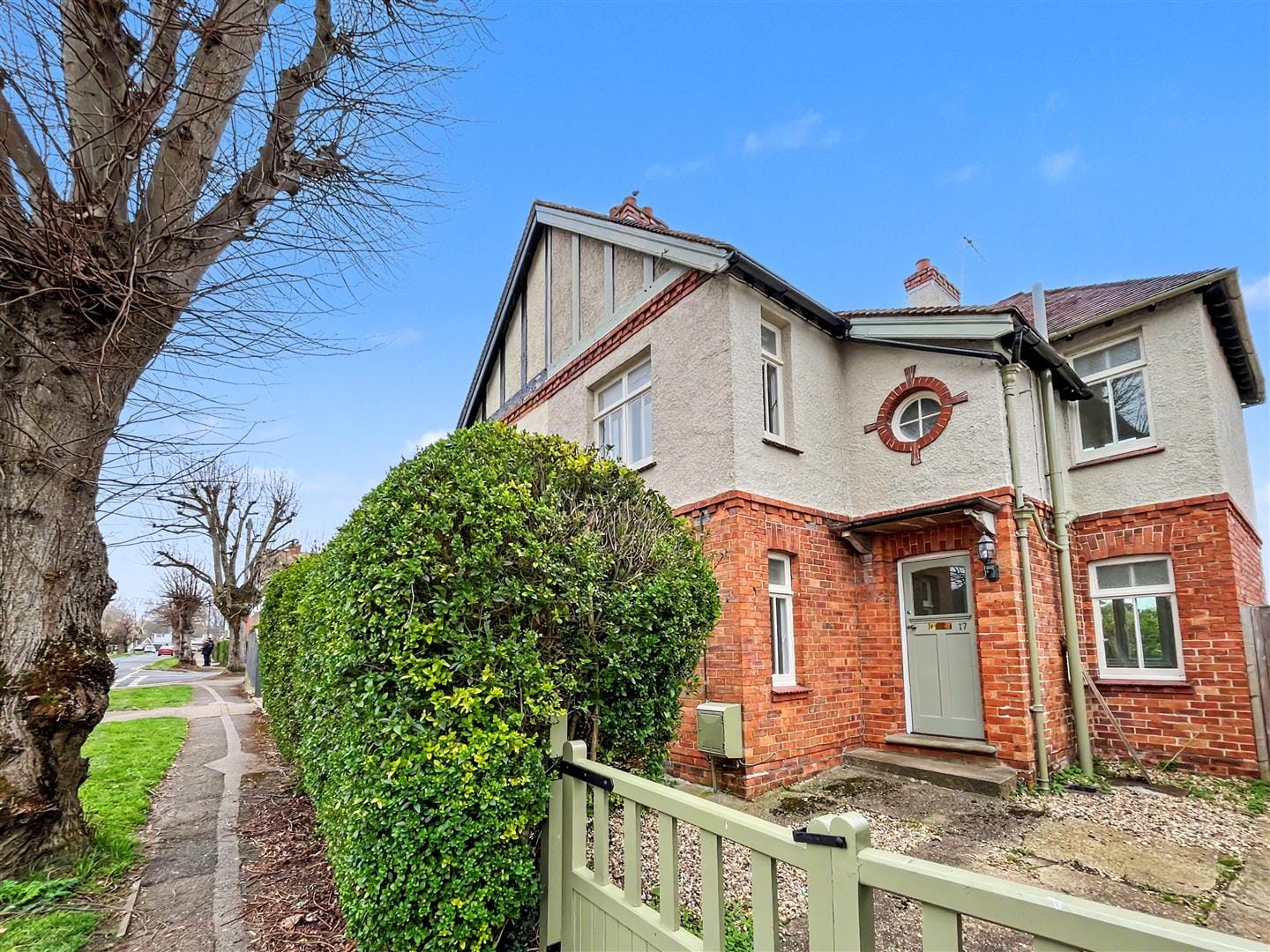 House Egmont Avenue in Stony Stratford