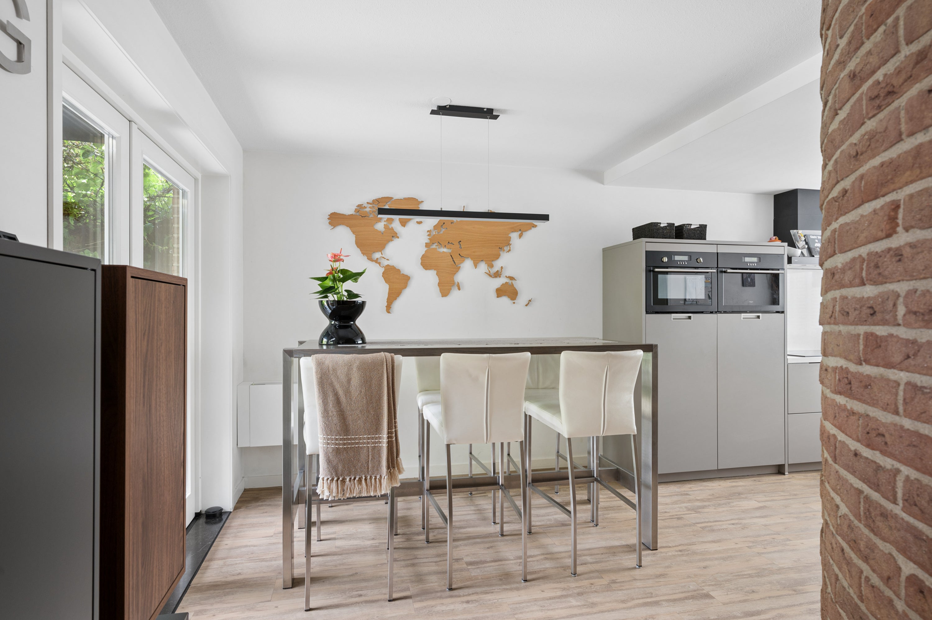 Tussenwoning te koop: Markiezenhof 33, Ede