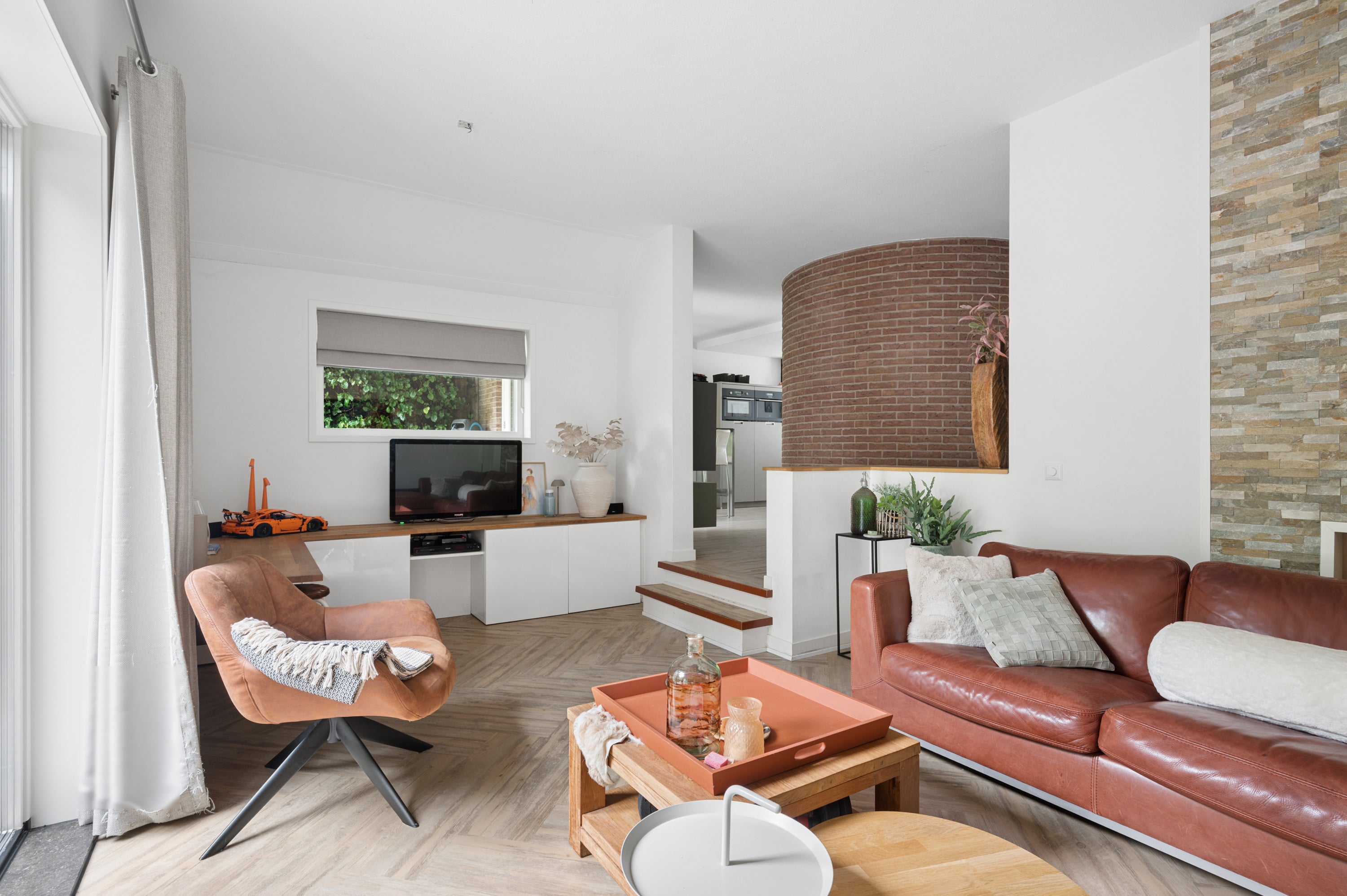 Tussenwoning te koop: Markiezenhof 33, Ede