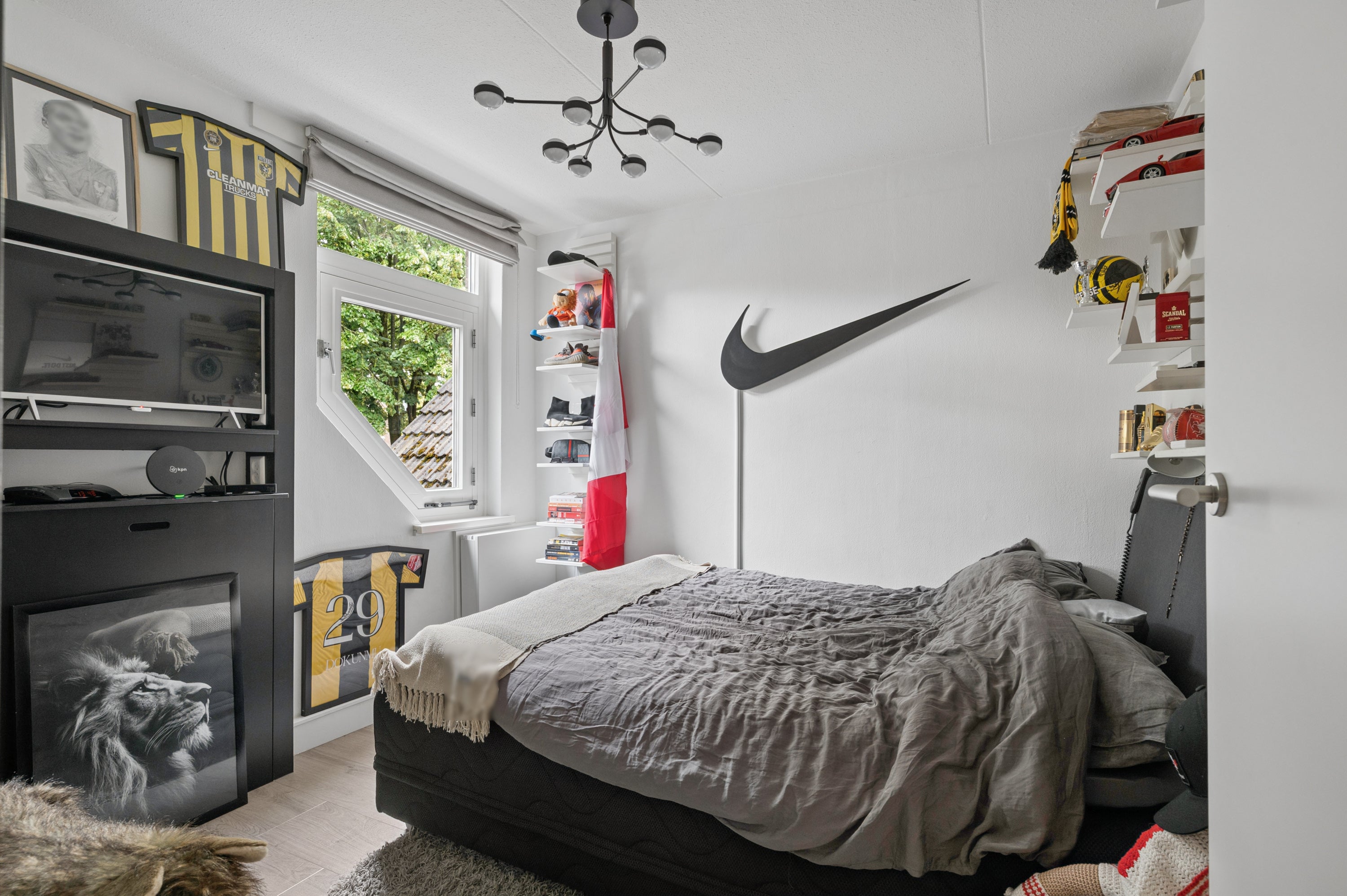 Tussenwoning te koop: Markiezenhof 33, Ede