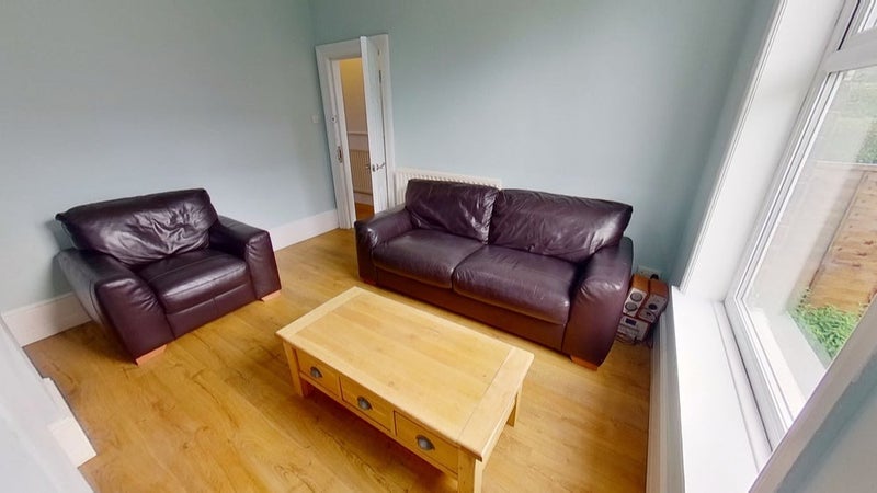 Room Back Broomfield Place in Leeds