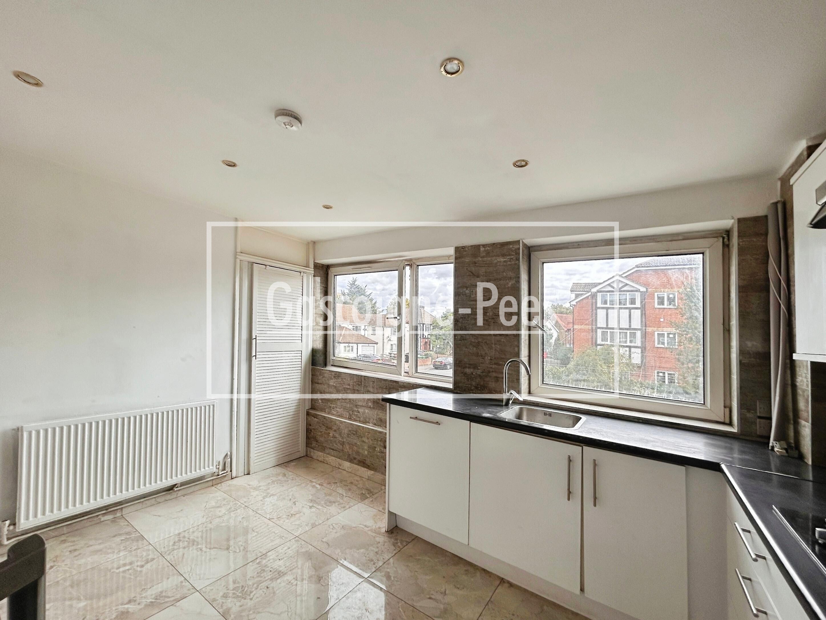 Flat Turton Way in Slough