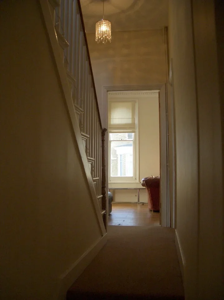 Flat Chantrey Road in Greater London
