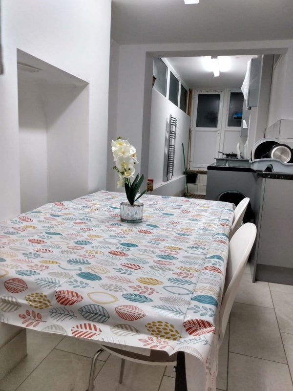 Room Powerscroft Road in Greater London