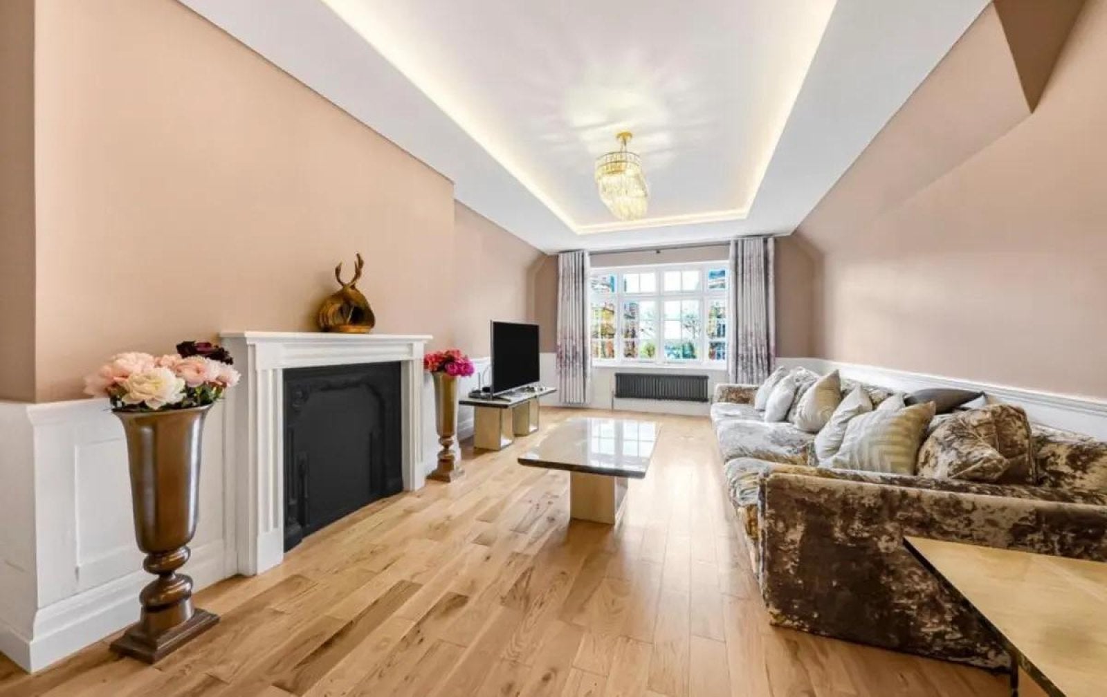Room Aberdeen Place in City of Westminster