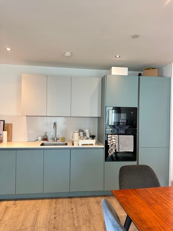Room Rolling Street in Salford