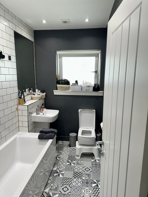 Room Thornwood Road in Glasgow