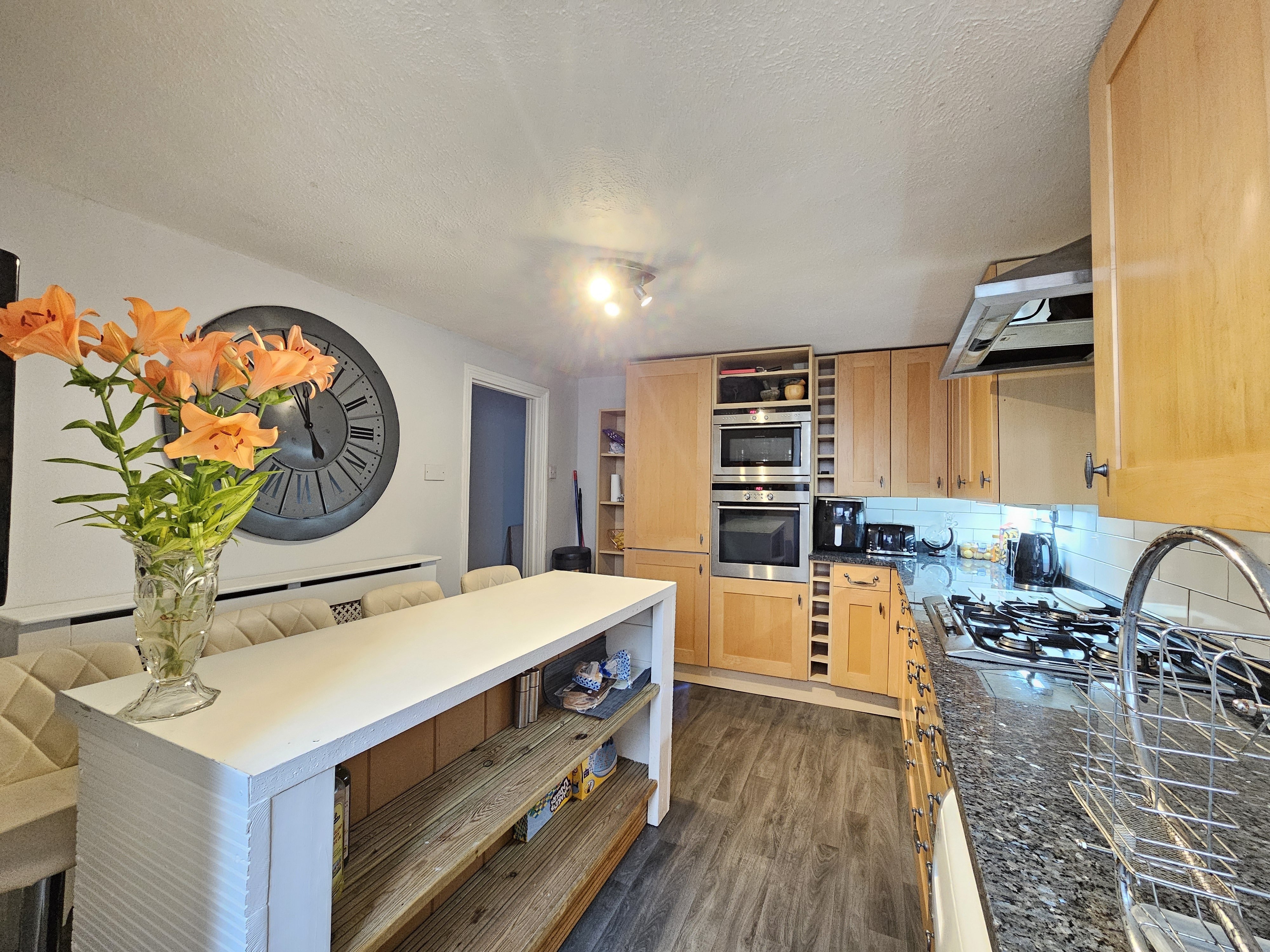 Room Darnley Street in Gravesham