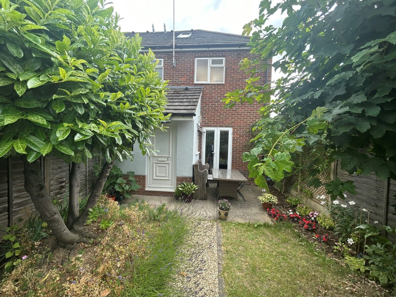 Flat Ardler Road in Reading