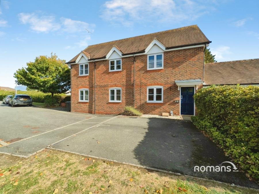 Flat Letts Green in Woodley