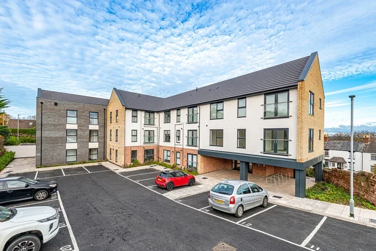 Flat Grange Mount in Heswall