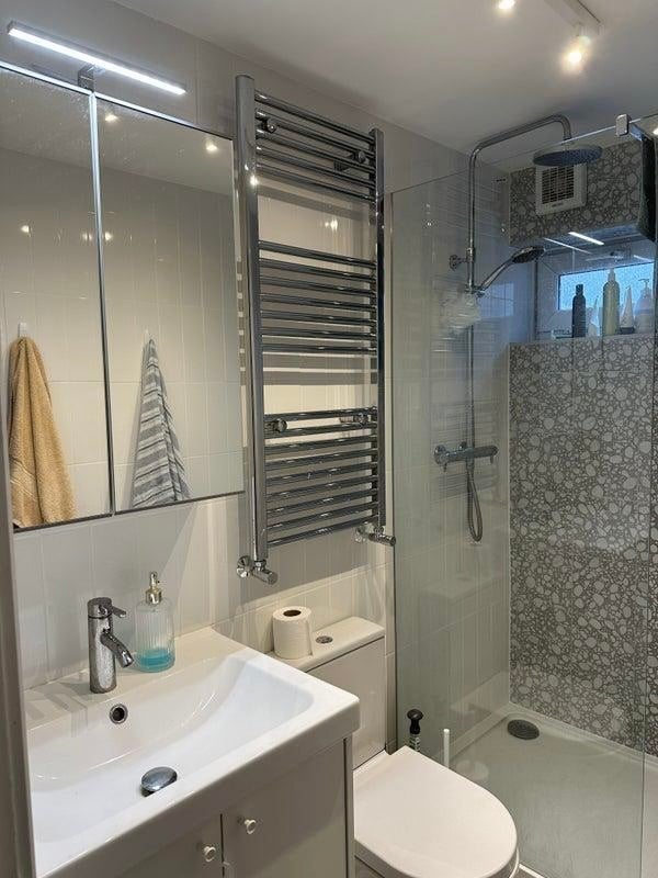 Room Westbourne Park Road in City of Westminster