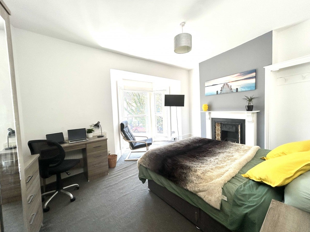 Room Alexandra Terrace in Swansea