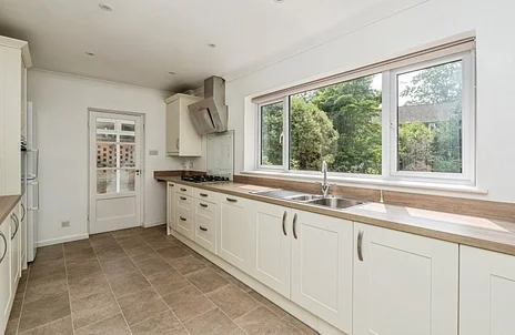 House Iberian Way in Surrey Heath