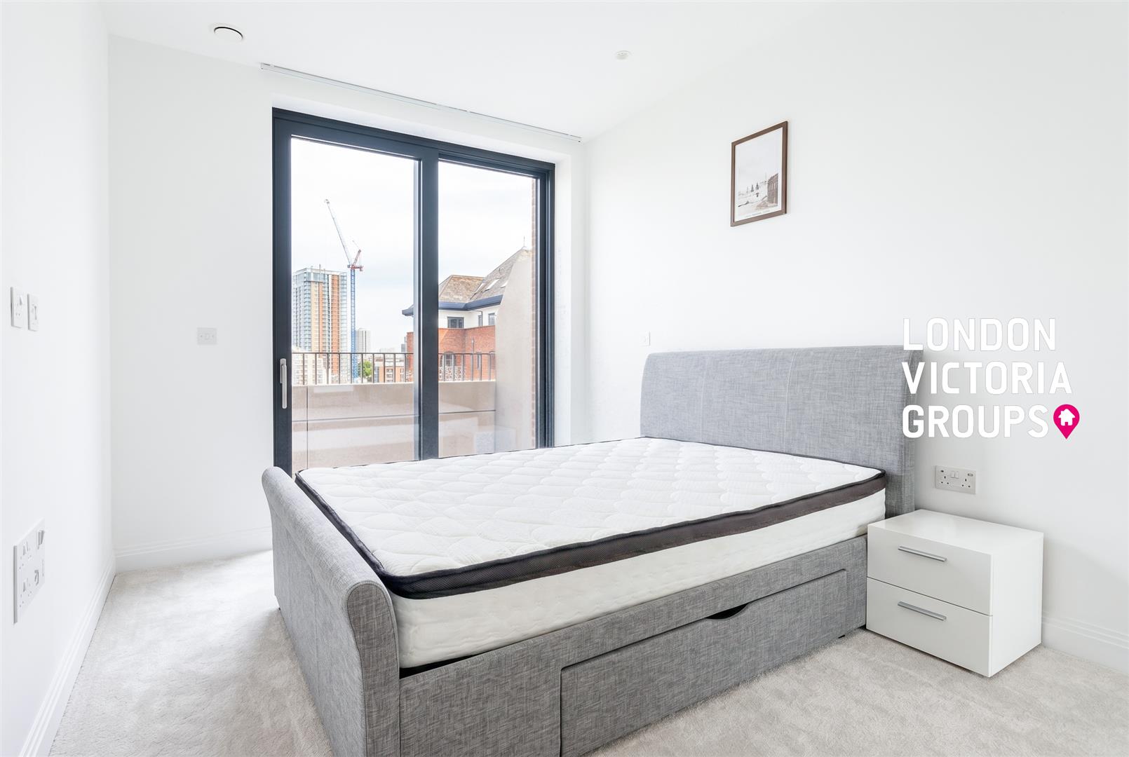 Flat William Morris Way in Greater London